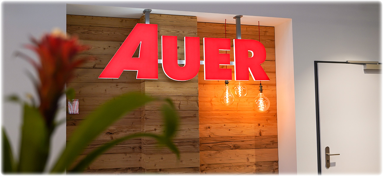 Projekt - Auer Baustoffe / CEDES: Die Lichtfabrik - Lichtplanung und ...